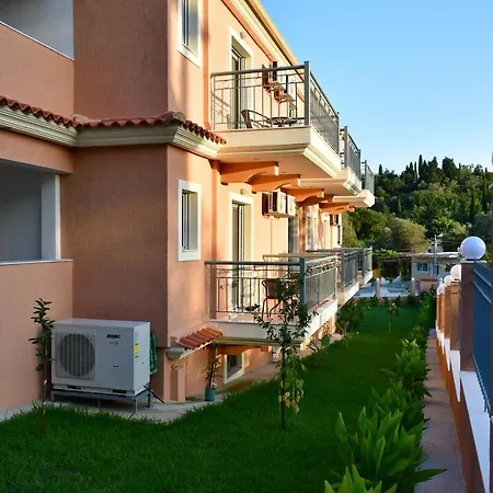 Pantelis Corfu 公寓式酒店 4*