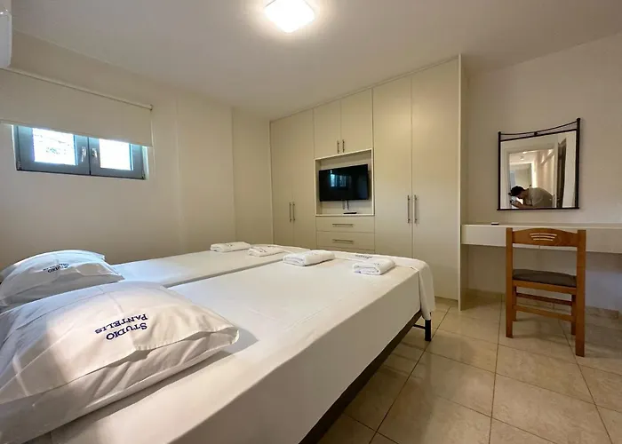 Lejlighedshotel Pantelis Corfu - Adults Only Ýpsos